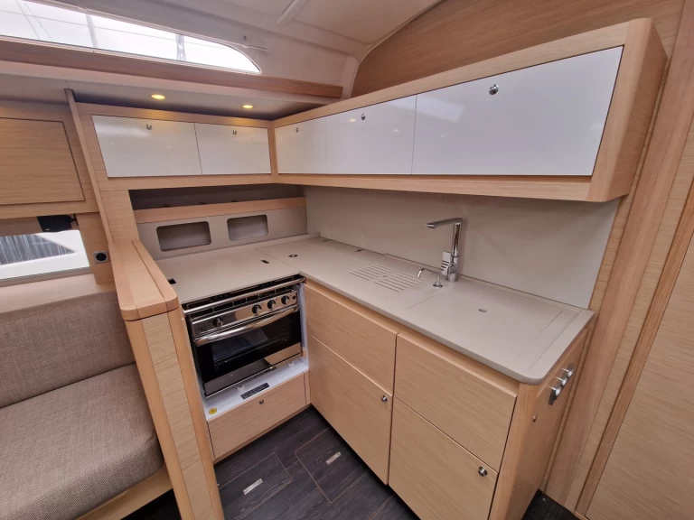 Louez un Dufour Dufour 470 à Port-Camargue