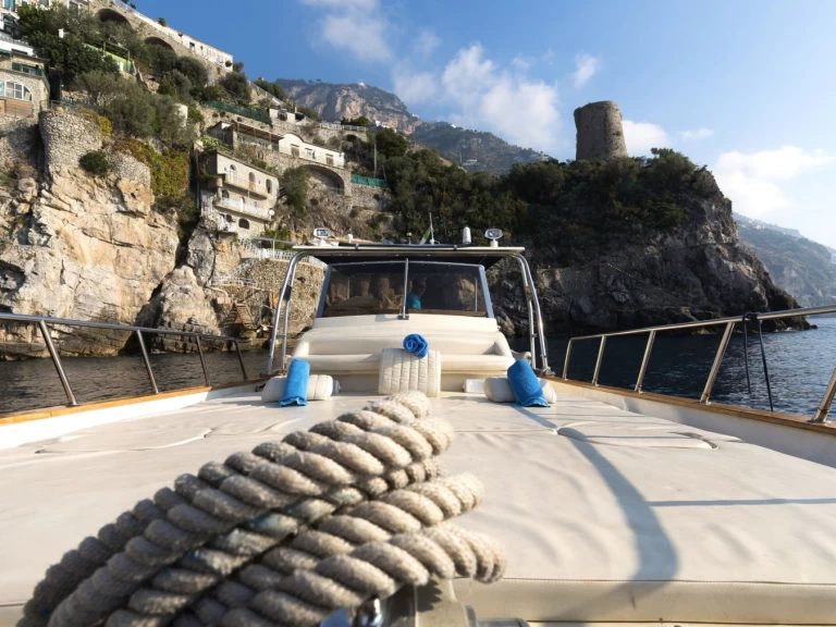 Location Bateau à moteur à Positano - Gozzo 34 FT