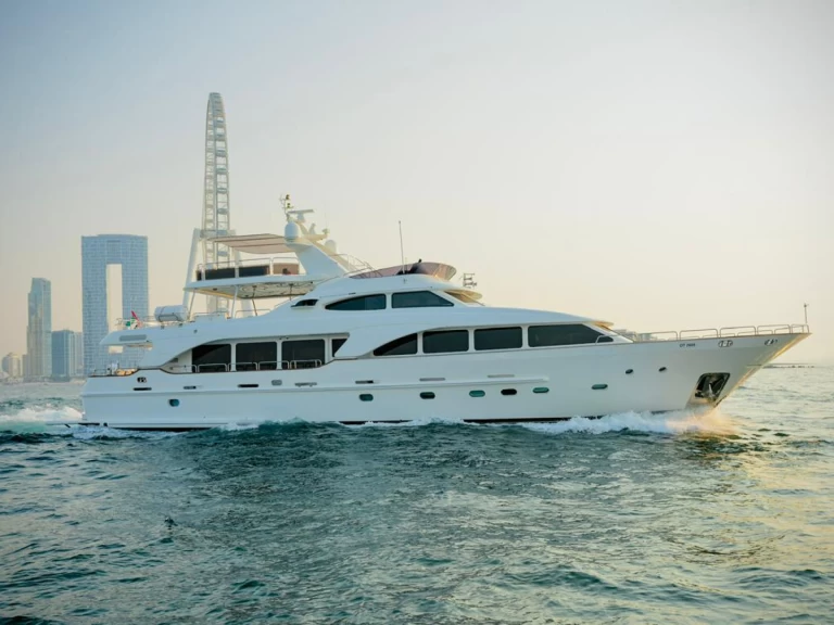 Location Yacht à Dubai Marina - Benetti Benetti 115
