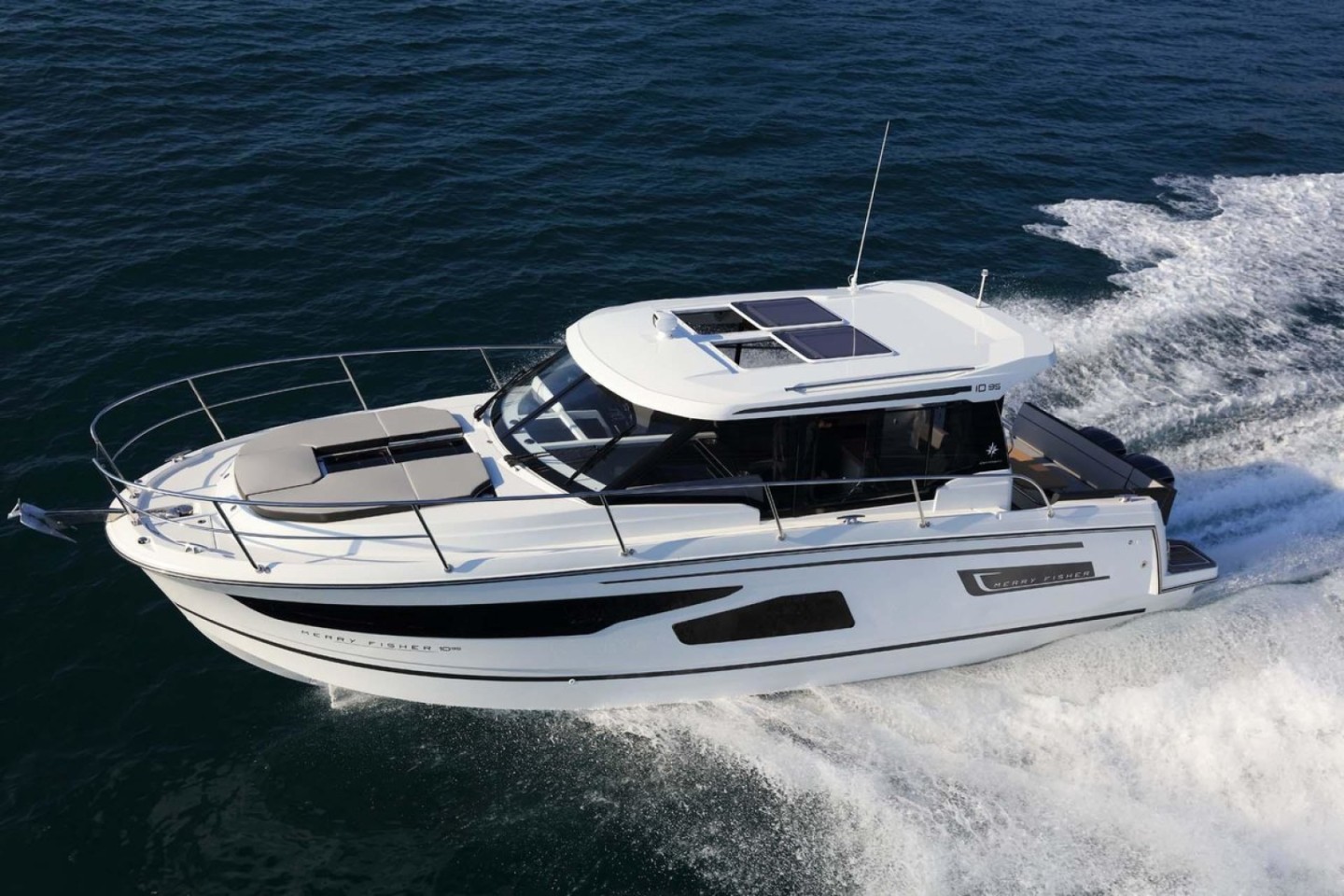 Jeanneau Merry Fisher 1095 eco solar motor boat charter in Kaštela, Croatia