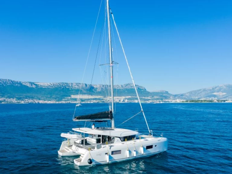 Louer Catamaran avec ou sans skipper Lagoon à Kaštela