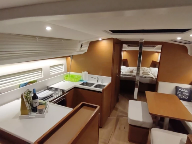 Location bateau Split pas cher Sun Odyssey 440