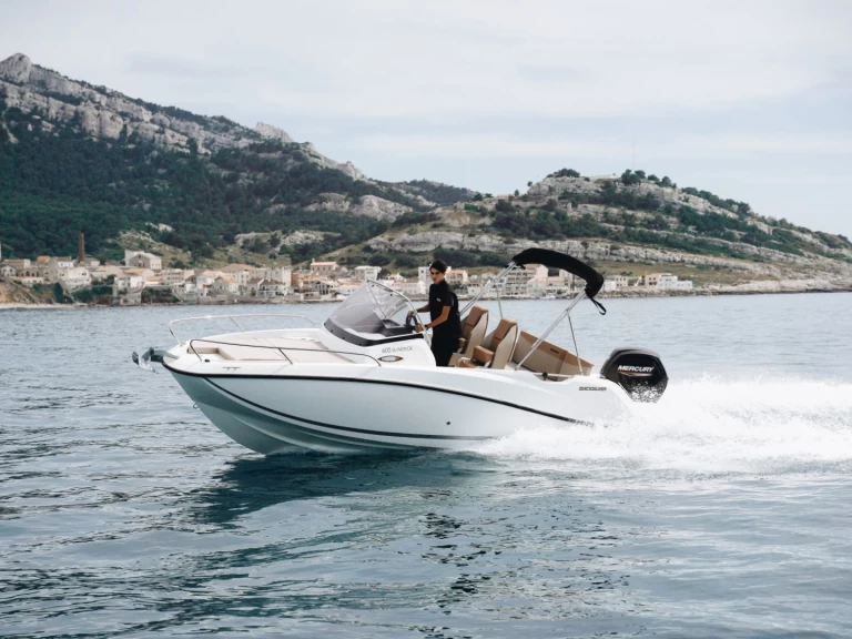 Louer Bateau à moteur avec ou sans skipper Quicksilver à Marseille