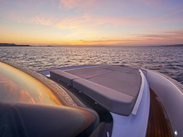 Location bateau Astondoa 377 Coupe à Lagos sur Samboat