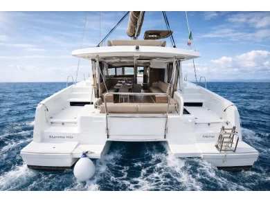 Hire a Bali Bali 4.2 Salerne