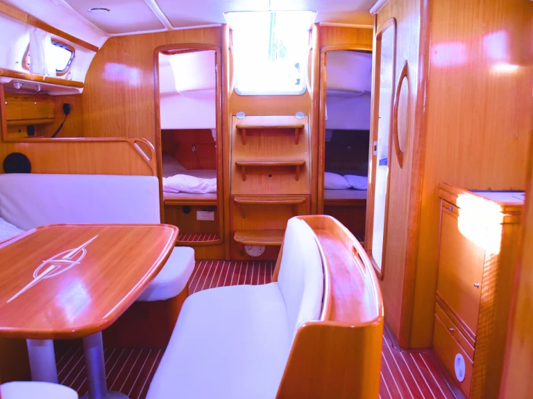 Bavaria Cruiser 46 a louer à La Spezia