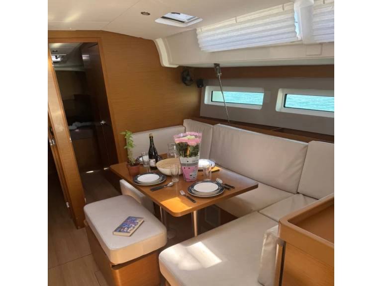 Location à Álimos - Jeanneau Sun Odyssey 490 sur SamBoat
