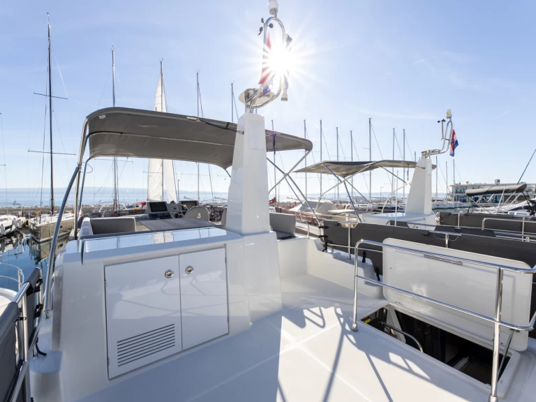 Location Bateau à moteur à Split - Bénéteau Swift Trawler 41