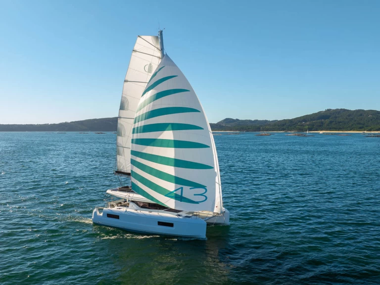 Location bateau Kaštela pas cher Lagoon 43 - 3 + 1 cab. OW