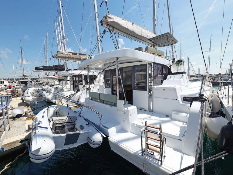 Louez un Bali Bali Catspace Voile à Biograd na Moru