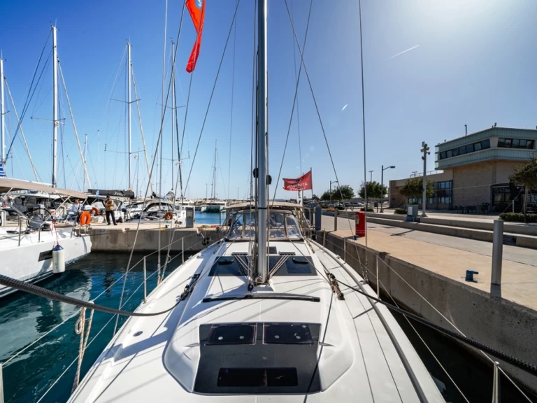 Location à Rhodes (Ville) - Dufour Dufour 390 GL sur SamBoat
