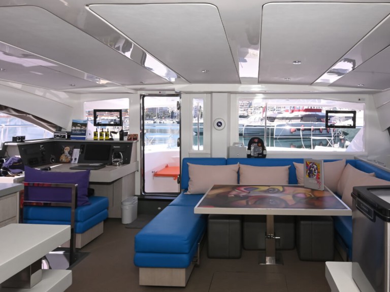 Location Catamaran à Néa Péramos - Leopard Catamarans / Robertson & Caine Leopard 51 PC - 4 + 2 cab.