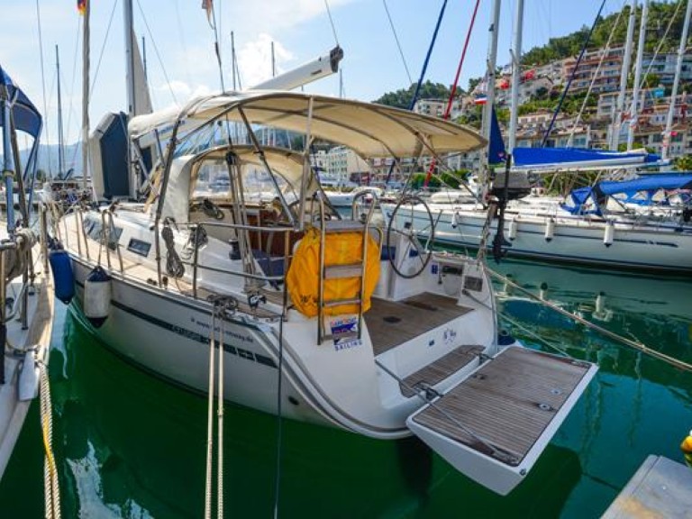 Louez un Bavaria Cruiser 37 à Fethiye