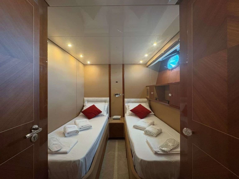 Location bateau Sanlorenzo San Lorenzo SL 82 à Álimos sur Samboat