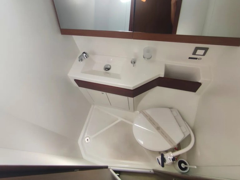 Location bateau Pomer pas cher Oceanis 46.1