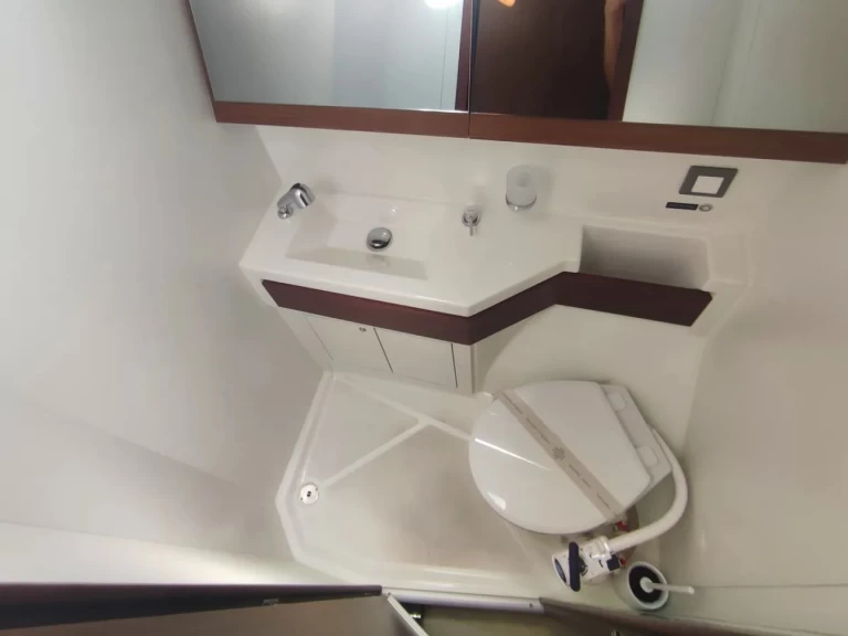 Location bateau Pomer pas cher Oceanis 46.1