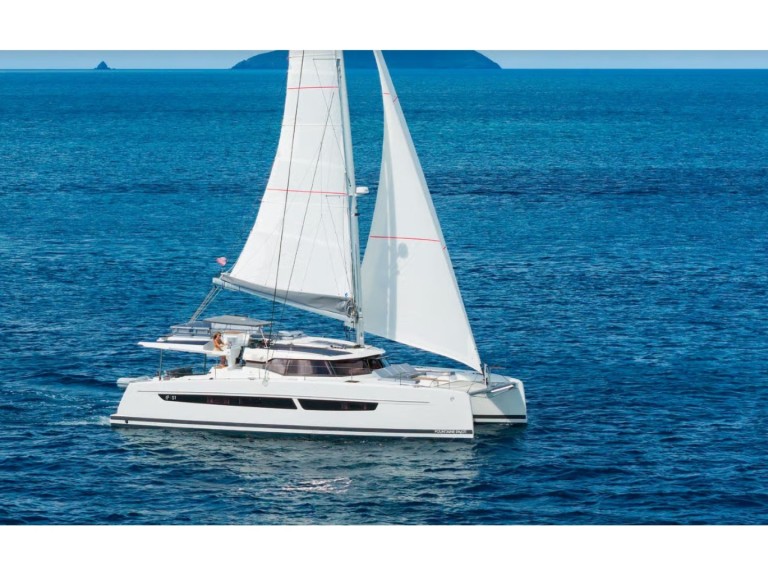 Location Catamaran Fountaine Pajot avec permis