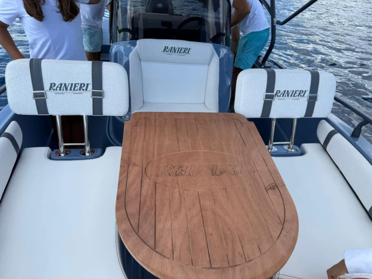 Location à Lignano Sabbiadoro - Régal Regal 1900 RS sur SamBoat