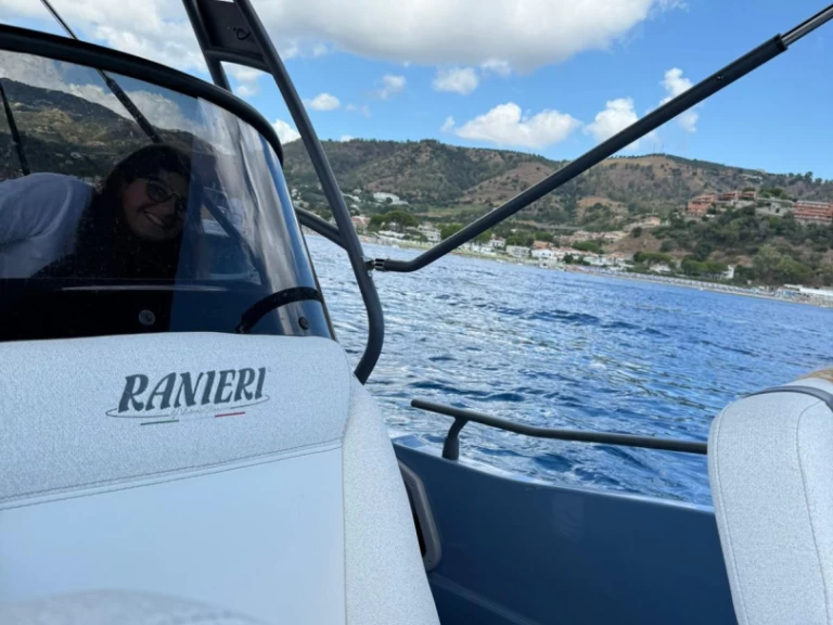 Location Bateau à moteur à Lignano Sabbiadoro - Régal Regal 1900 RS