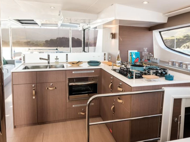 Location bateau Bali Bali 4.6 FULL EQUIPE  à Sant Antoni de Portmany sur Samboat