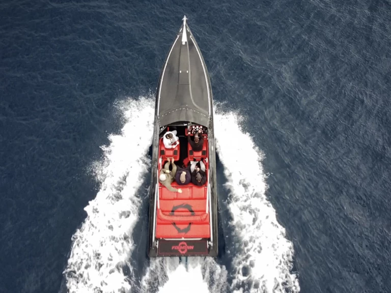 Louer Bateau à moteur avec ou sans skipper Fountain à Glyfáda