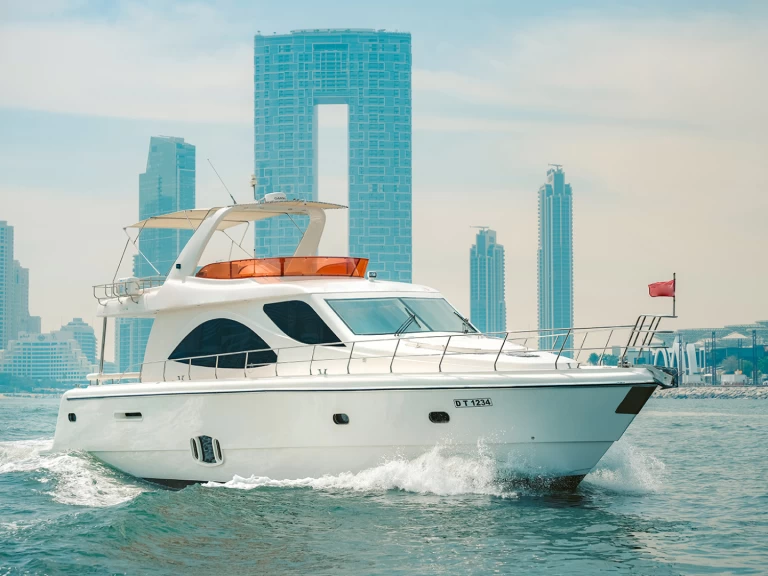 Location à Dubaï harbour - Azimut X1 sur SamBoat