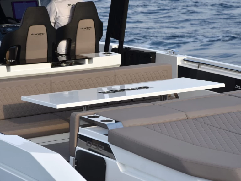 Location Bateau à moteur à Port Mahon - DE ANTONIO Yachts 32 OPEN