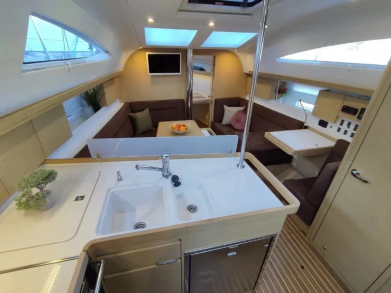 Location à Baška Voda - Elan Impression 40 sur SamBoat