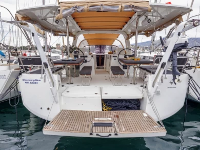 Sailboat to hire Néa Péramos at the best price