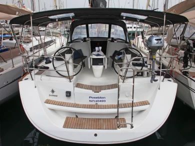 Alquiler de embarcaciones Jeanneau Sun Odyssey 42i enBenítses en Samboat