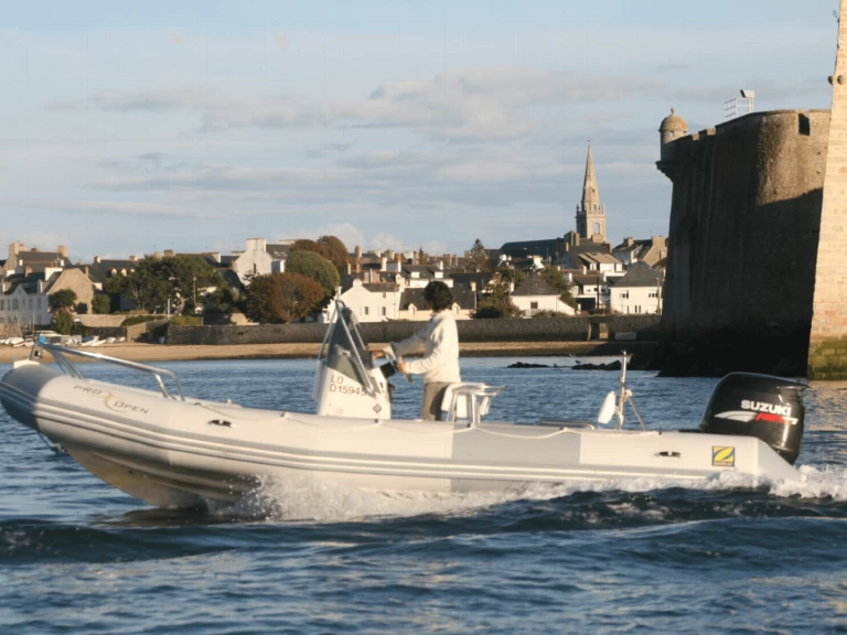 Location Semi-rigide Zodiac avec permis