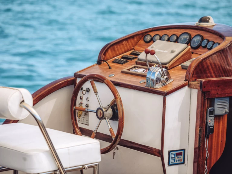 Location bateau Forio pas cher Sparviero