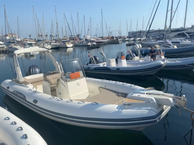 Rent a Capelli Tempest 775 Port de Saint-Cyprien Méditerranée