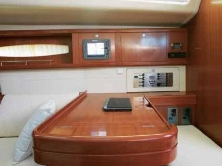 Location bateau Port de Saint-Cyprien Méditerranée pas cher Oceanis 46