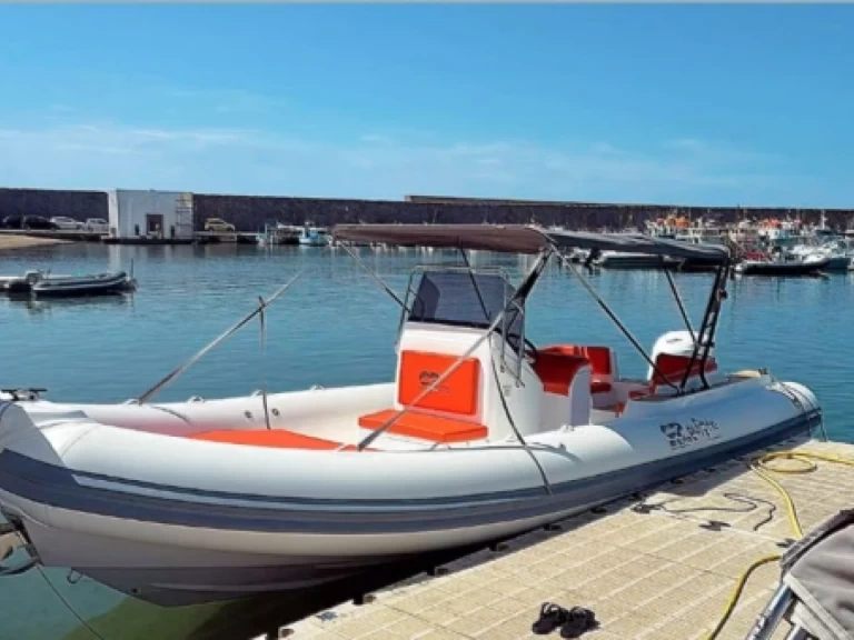 Louer Semi-rigide avec ou sans skipper op marine à Forio