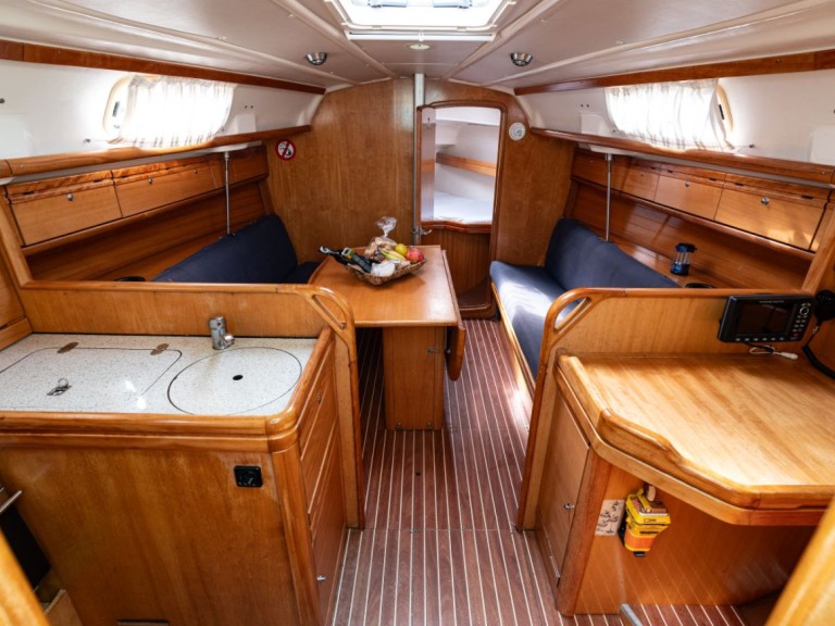 Louer Voilier avec ou sans skipper Bavaria à Páleros