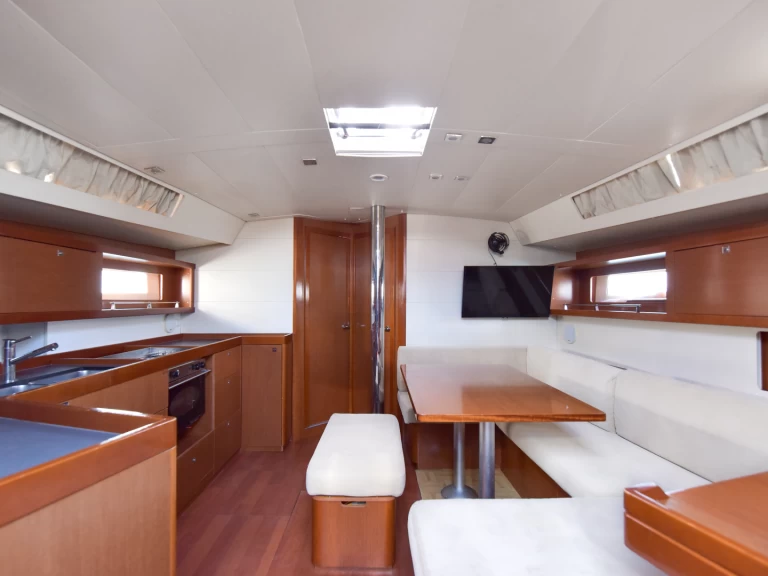Location à Paleros Marina - Bénéteau Oceanis 45 sur SamBoat