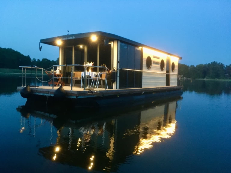 La Mare Apartboot a louer à Buchholz