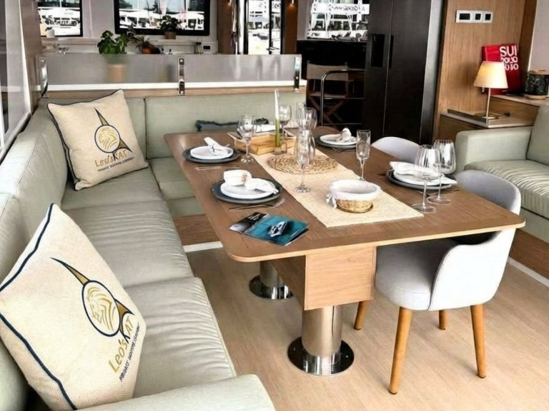 Bali Bali 4.2 a louer à Lefkáda