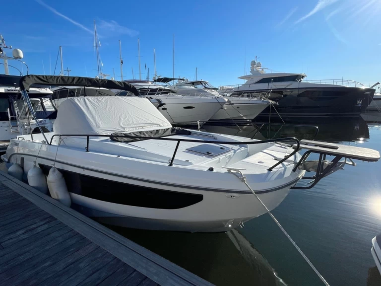 Bénéteau FLYER 9 SUNdeck a louer à Hyères