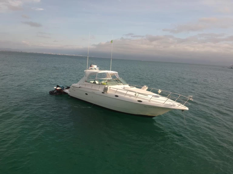 Location bateau Cruisers 44 à Cruz de Huanacaxtle sur Samboat