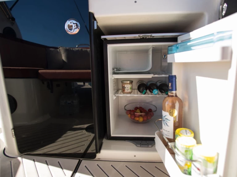 Louez un Zodiac Medline 9 à Propriano