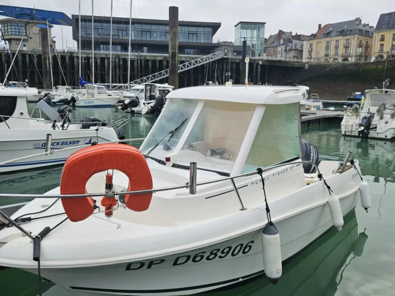 Louez un Jeanneau Merry Fisher 585 Marlin à Dieppe