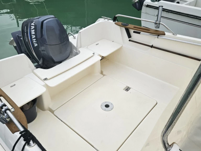 Location Bateau à moteur à Dieppe - Jeanneau Merry Fisher 585 Marlin