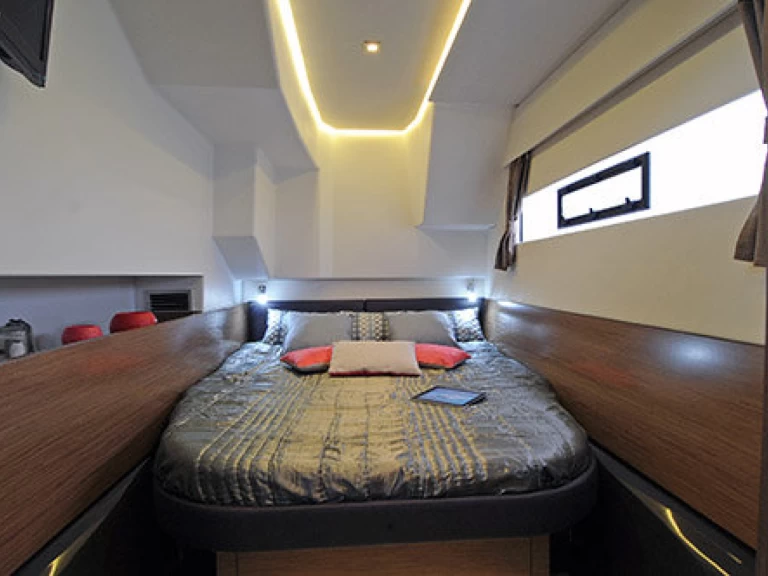 Location Bateau à moteur à Primošten - Fountaine Pajot Fountaine Pajot MY 37