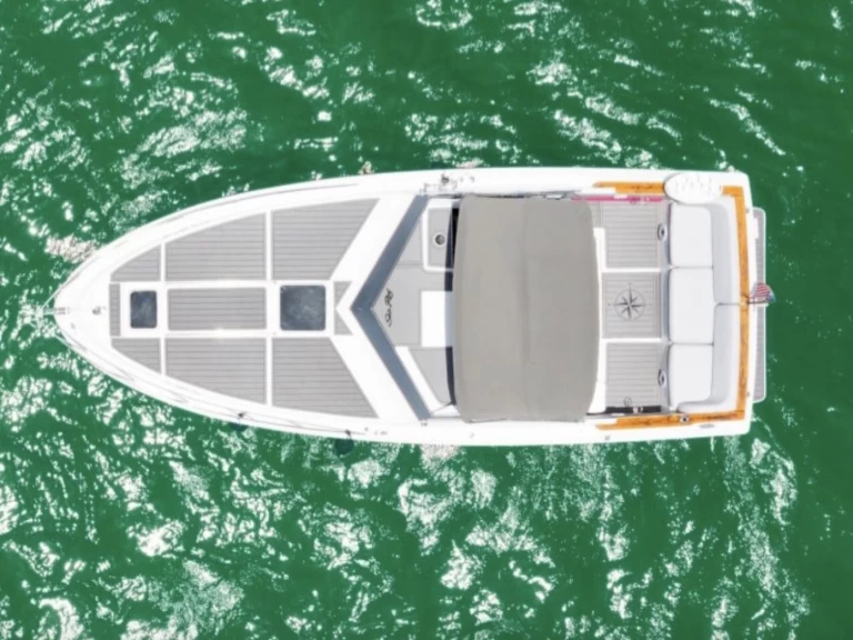 Location Yacht Sirena avec permis