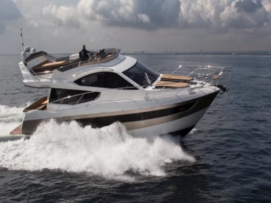 Yacht hire Sibenik cheap Galeon 550 Fly