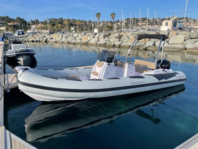 Louez un Ranieri Cayman 21 S à Cavalaire-sur-Mer