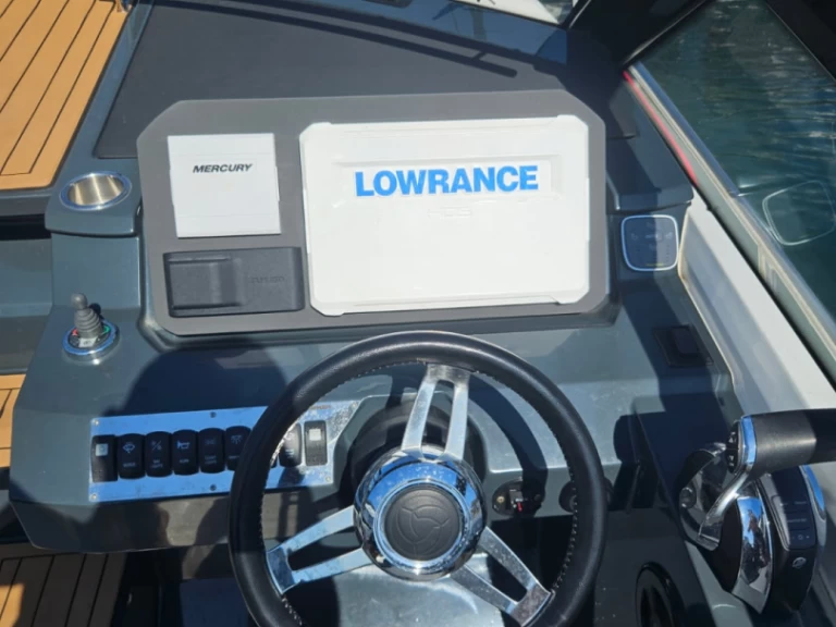 Louer Bateau à moteur avec ou sans skipper Parker à Propriano