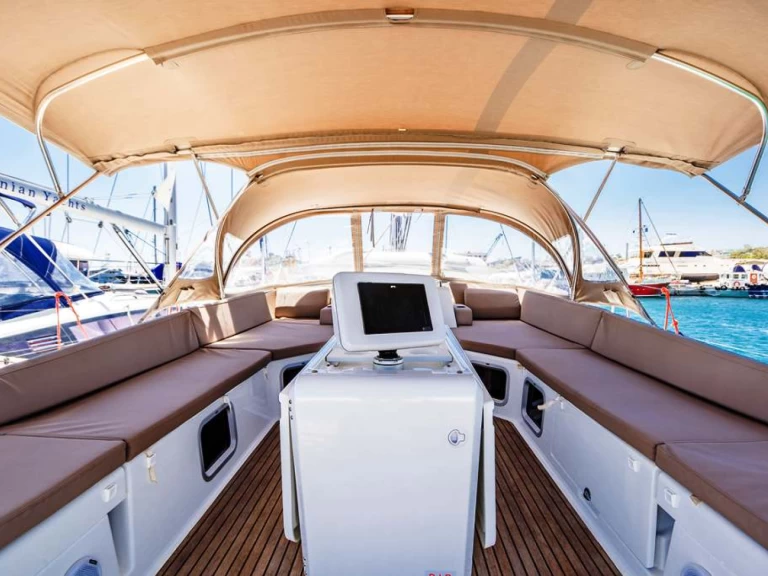 Louer Voilier avec ou sans skipper Jeanneau à Néa Péramos